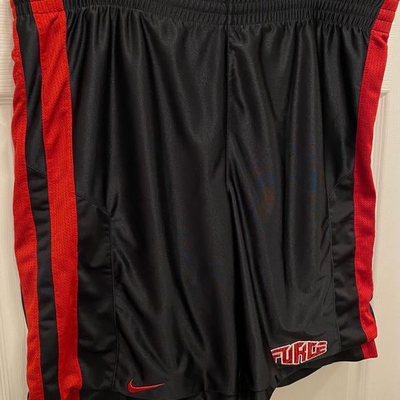 Vintage Nike Force Black & Red Basketball Shorts - Picture 2 of 9